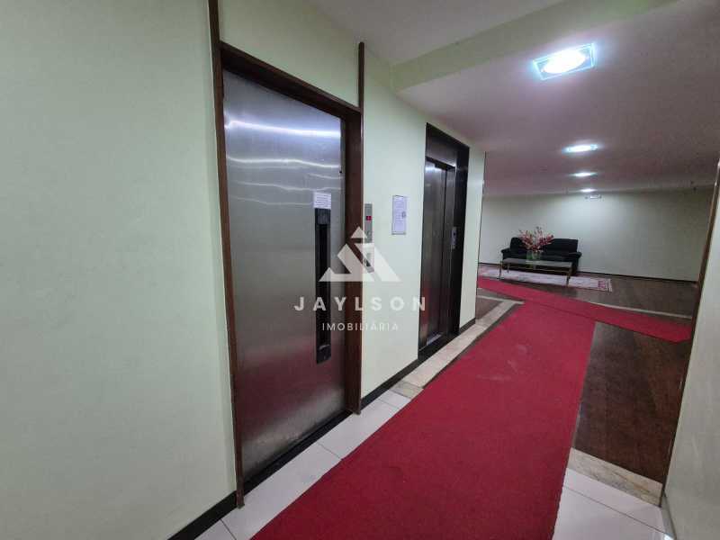 Apartamento à venda com 3 quartos, 73m² - Foto 4
