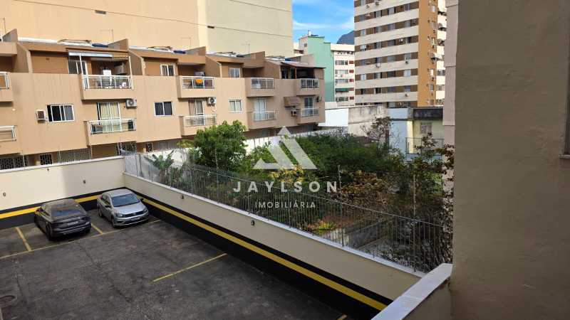 Apartamento à venda com 1 quarto, 50m² - Foto 2