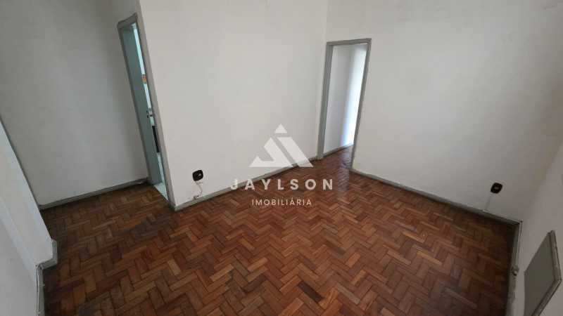 Apartamento à venda com 1 quarto, 50m² - Foto 9
