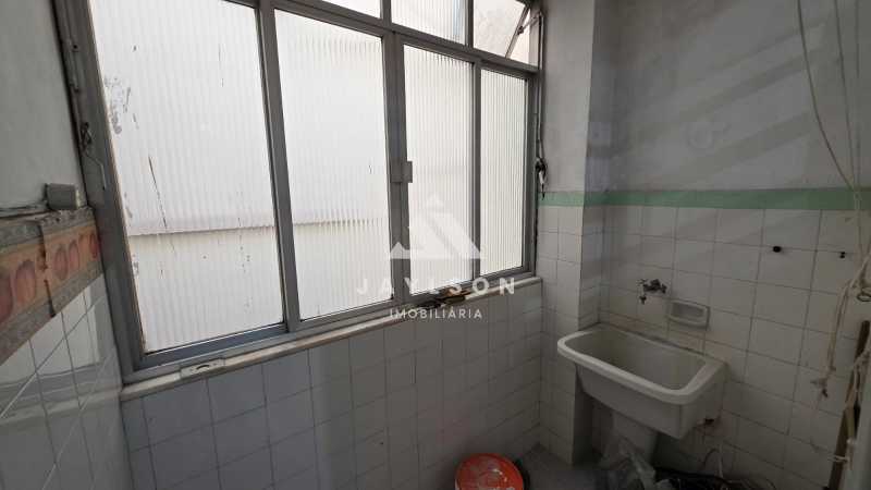Apartamento à venda com 1 quarto, 50m² - Foto 13