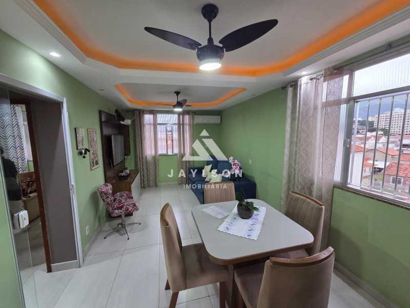 Apartamento à venda com 2 quartos, 80m² - Foto 3