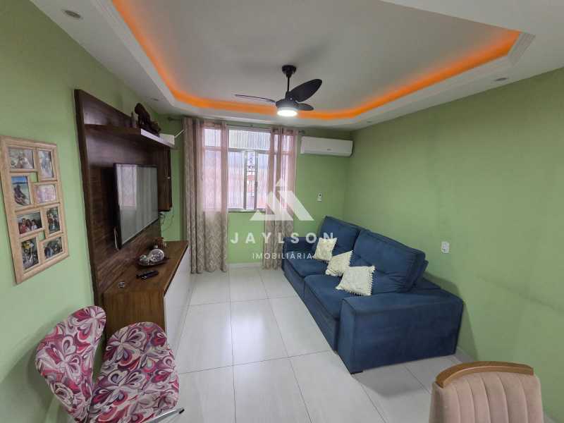 Apartamento à venda com 2 quartos, 80m² - Foto 2