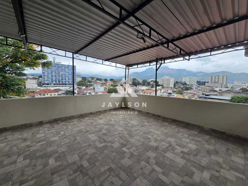Apartamento à venda com 2 quartos, 80m² - Foto 24