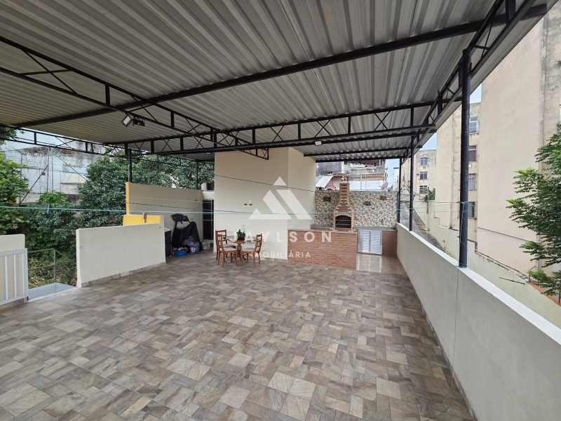 Apartamento à venda com 2 quartos, 80m² - Foto 27