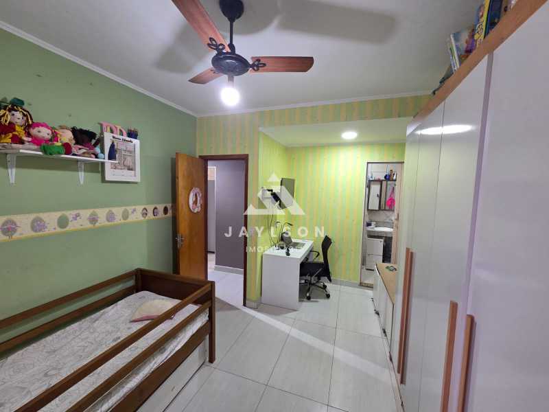 Apartamento à venda com 2 quartos, 80m² - Foto 7