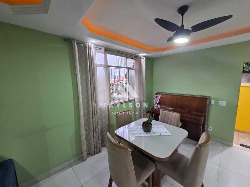 Apartamento à venda com 2 quartos, 80m² - Foto 4