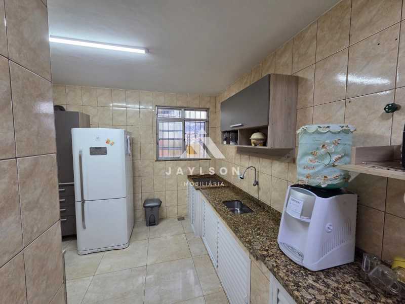 Apartamento à venda com 2 quartos, 80m² - Foto 20
