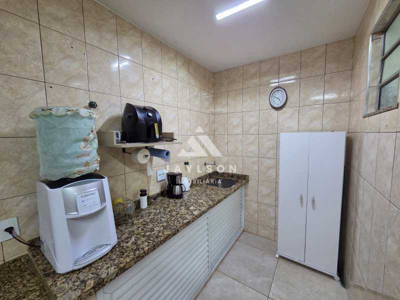 Apartamento à venda com 2 quartos, 80m² - Foto 21