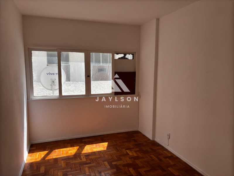 Apartamento à venda com 2 quartos, 73m² - Foto 1
