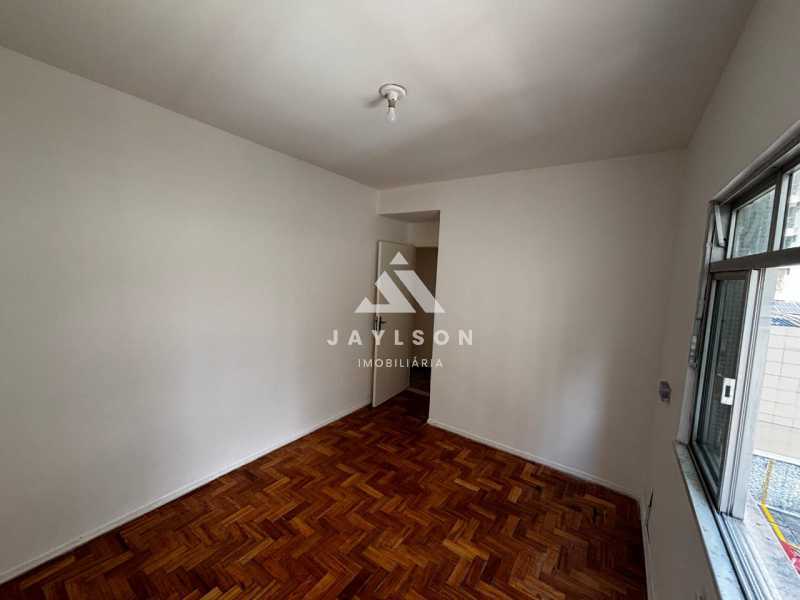 Apartamento à venda com 2 quartos, 73m² - Foto 5