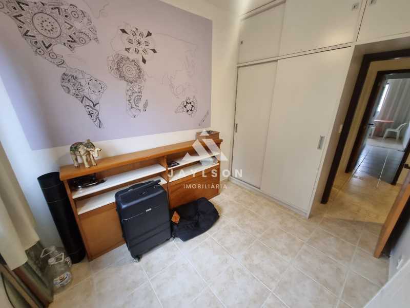 Casa à venda com 4 quartos, 200m² - Foto 6
