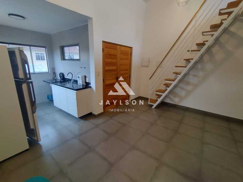 Casa à venda com 4 quartos, 200m² - Foto 26