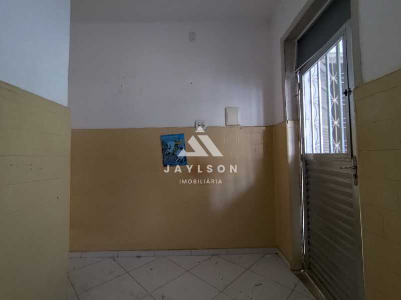 Casa para alugar com 2 quartos, 70m² - Foto 10