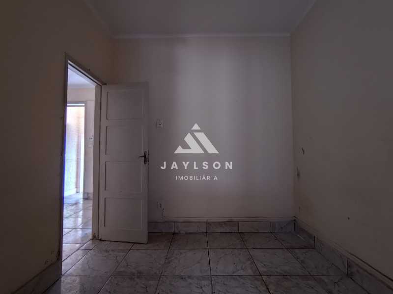 Casa para alugar com 2 quartos, 70m² - Foto 15