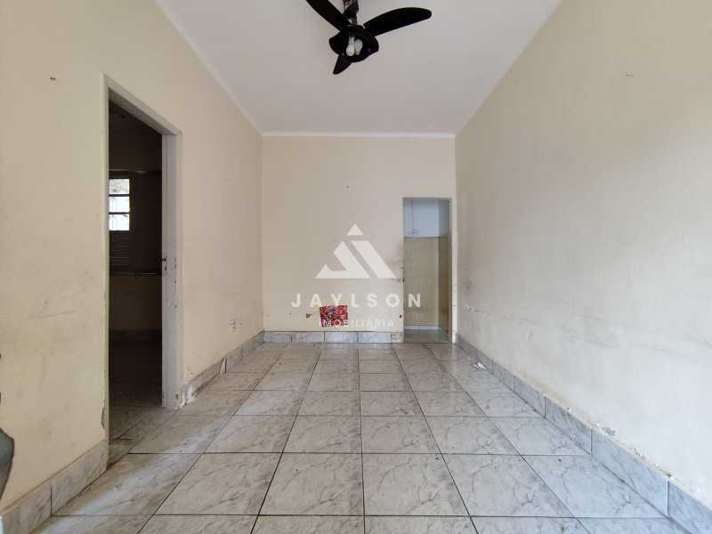 Casa para alugar com 2 quartos, 70m² - Foto 21