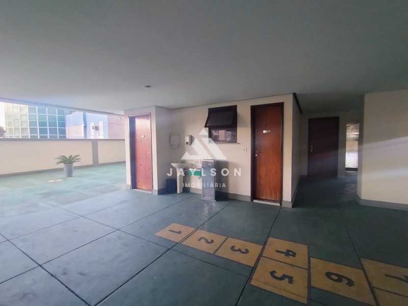 Apartamento à venda com 2 quartos, 189m² - Foto 21
