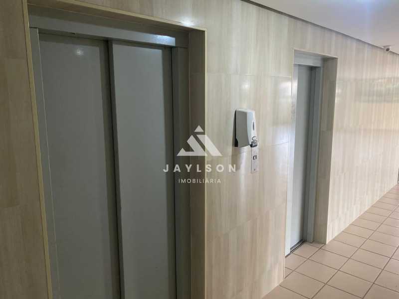 Apartamento à venda com 2 quartos, 189m² - Foto 19
