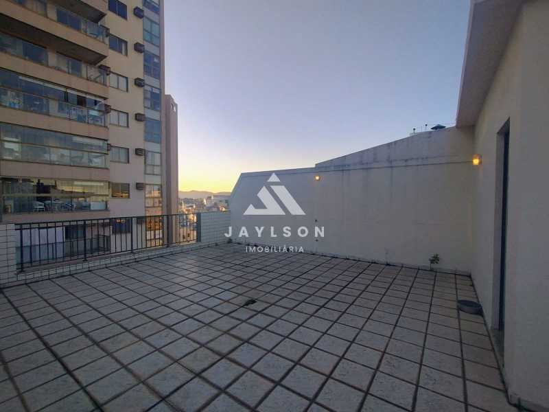 Apartamento à venda com 2 quartos, 189m² - Foto 18