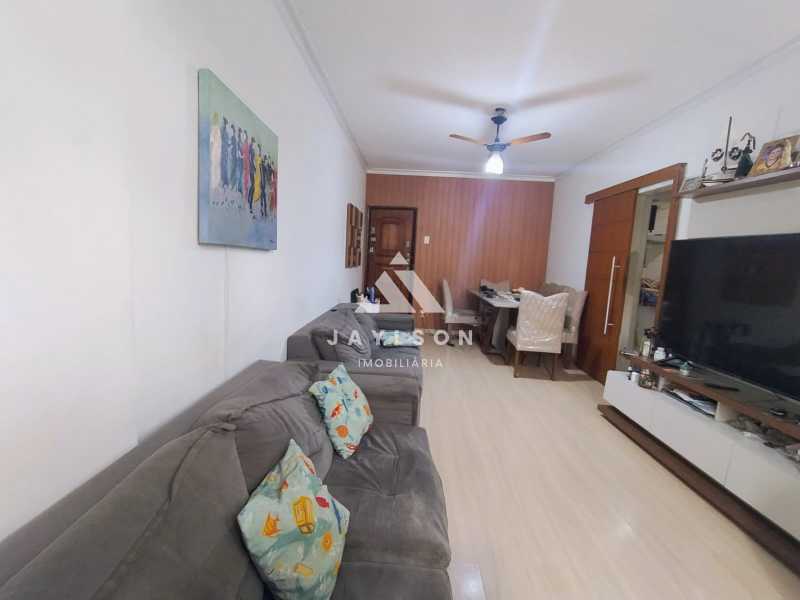 Apartamento à venda com 3 quartos, 62m² - Foto 2