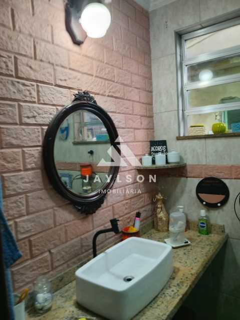 Casa à venda com 4 quartos, 242m² - Foto 14