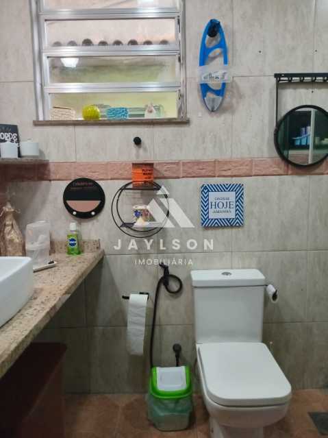 Casa à venda com 4 quartos, 242m² - Foto 15