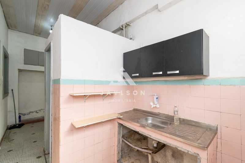 Casa à venda com 5 quartos, 163m² - Foto 10