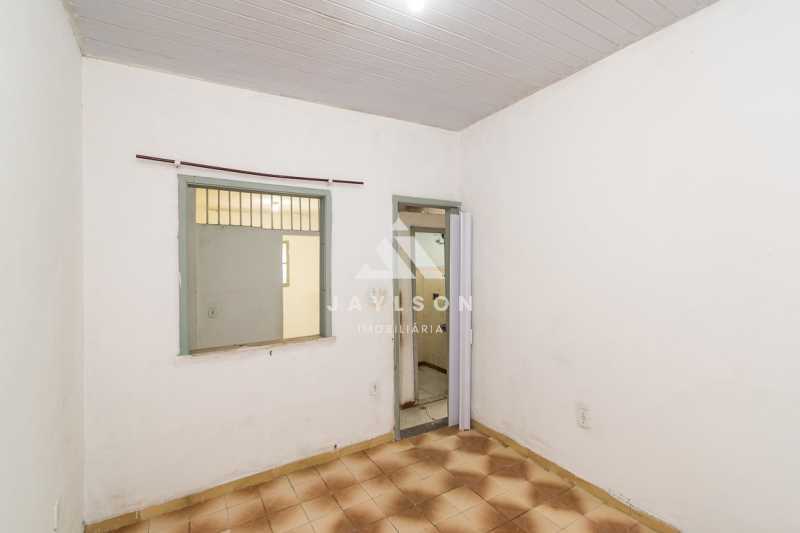 Casa à venda com 5 quartos, 163m² - Foto 4