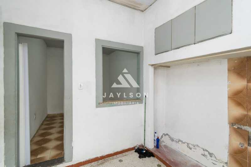 Casa à venda com 5 quartos, 163m² - Foto 15