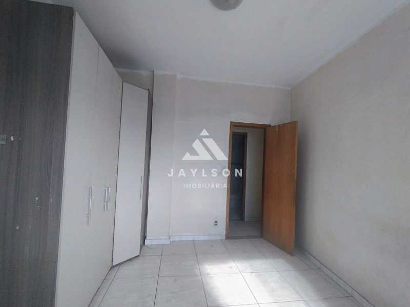 Apartamento à venda com 2 quartos, 60m² - Foto 4