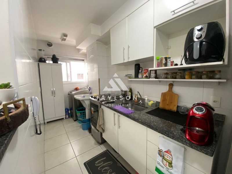Apartamento à venda com 2 quartos, 57m² - Foto 14