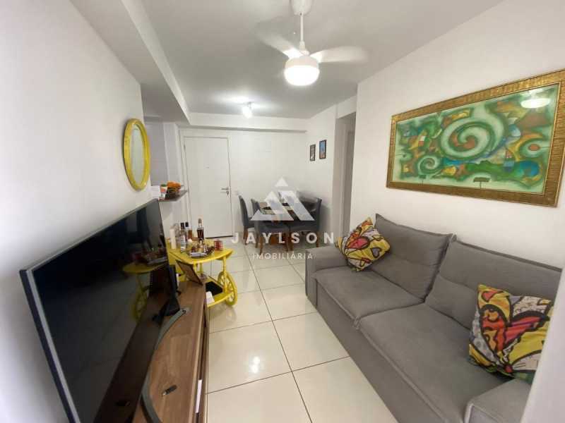 Apartamento à venda com 2 quartos, 57m² - Foto 4