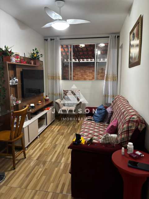 Apartamento à venda com 2 quartos, 75m² - Foto 1
