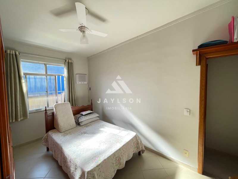 Apartamento à venda com 2 quartos, 76m² - Foto 9