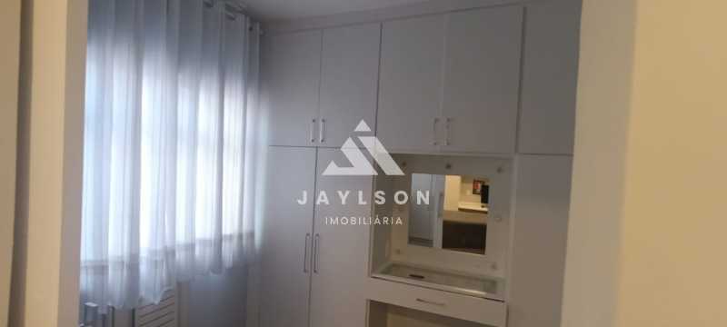 Apartamento à venda com 2 quartos, 67m² - Foto 11