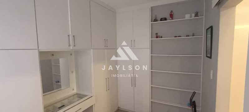Apartamento à venda com 2 quartos, 67m² - Foto 12