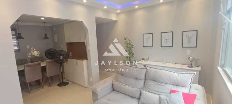 Apartamento à venda com 2 quartos, 67m² - Foto 1