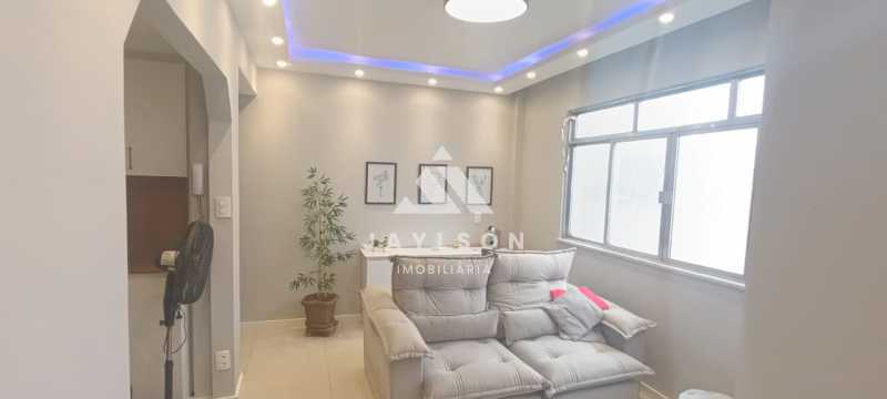 Apartamento à venda com 2 quartos, 67m² - Foto 4