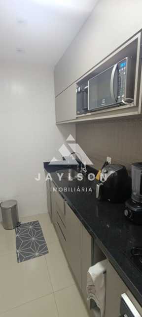 Apartamento à venda com 2 quartos, 67m² - Foto 14