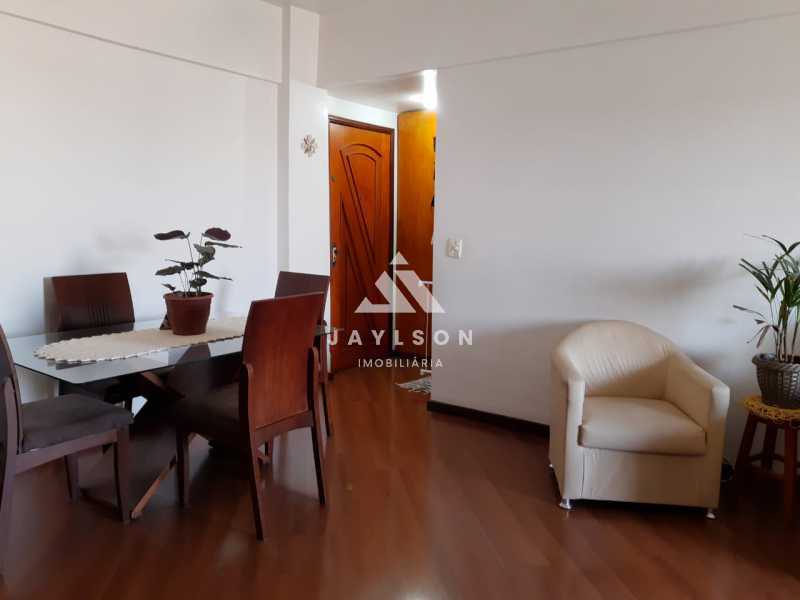 Apartamento à venda com 2 quartos, 60m² - Foto 24