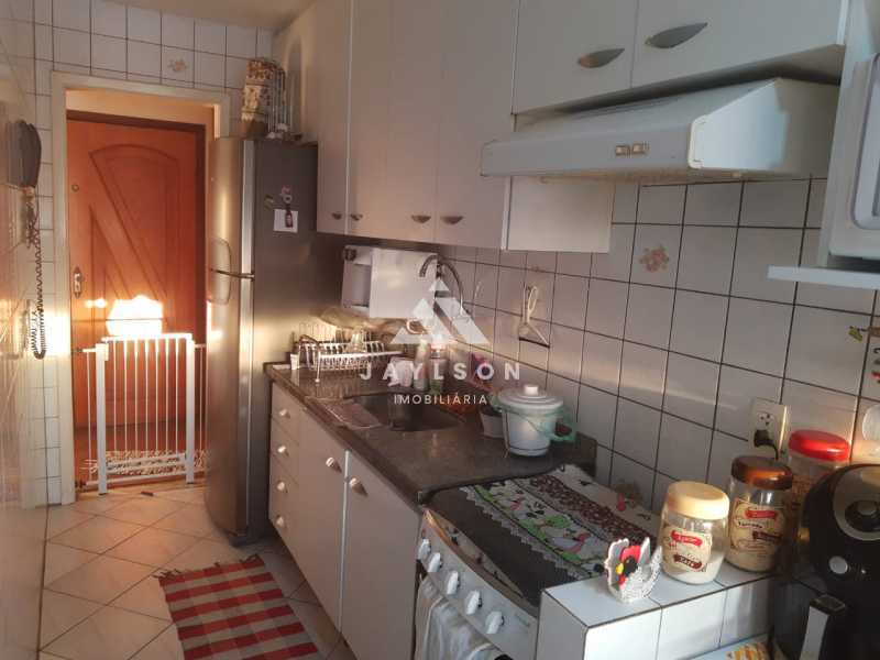 Apartamento à venda com 2 quartos, 60m² - Foto 28