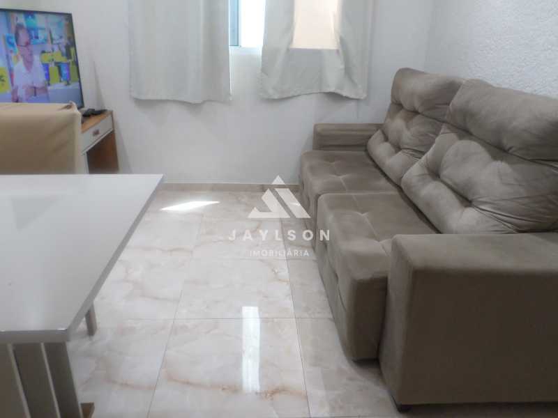Apartamento à venda com 2 quartos, 46m² - Foto 3