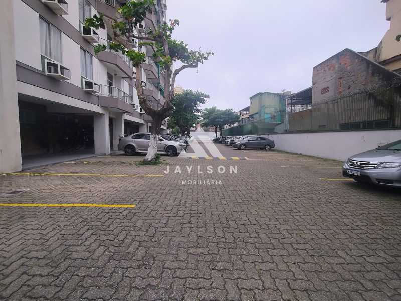 Apartamento à venda com 2 quartos, 66m² - Foto 15