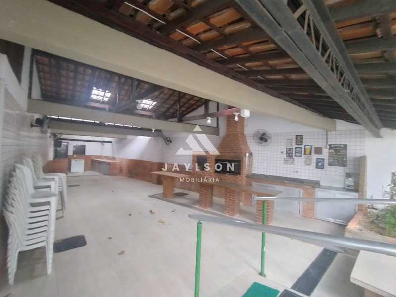 Apartamento à venda com 2 quartos, 66m² - Foto 17