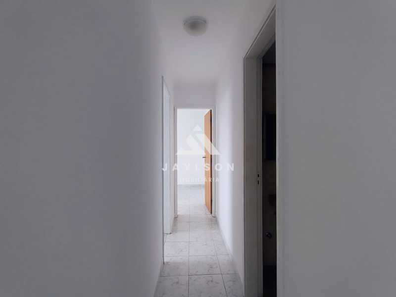 Apartamento à venda com 2 quartos, 66m² - Foto 3
