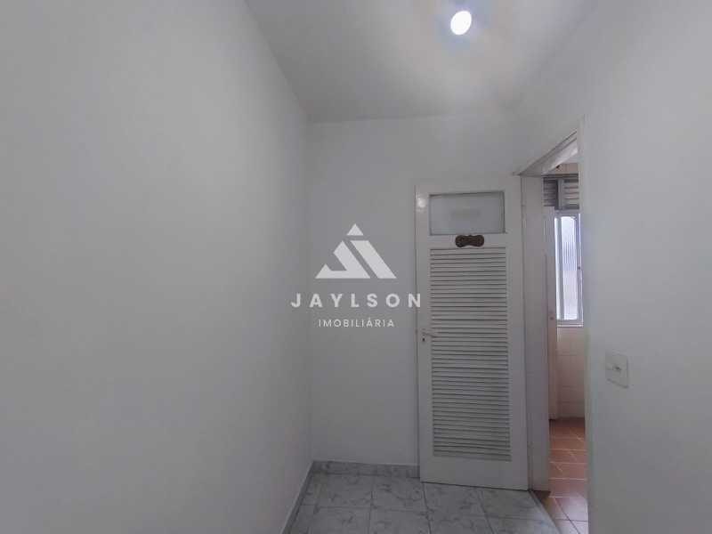 Apartamento à venda com 2 quartos, 66m² - Foto 10
