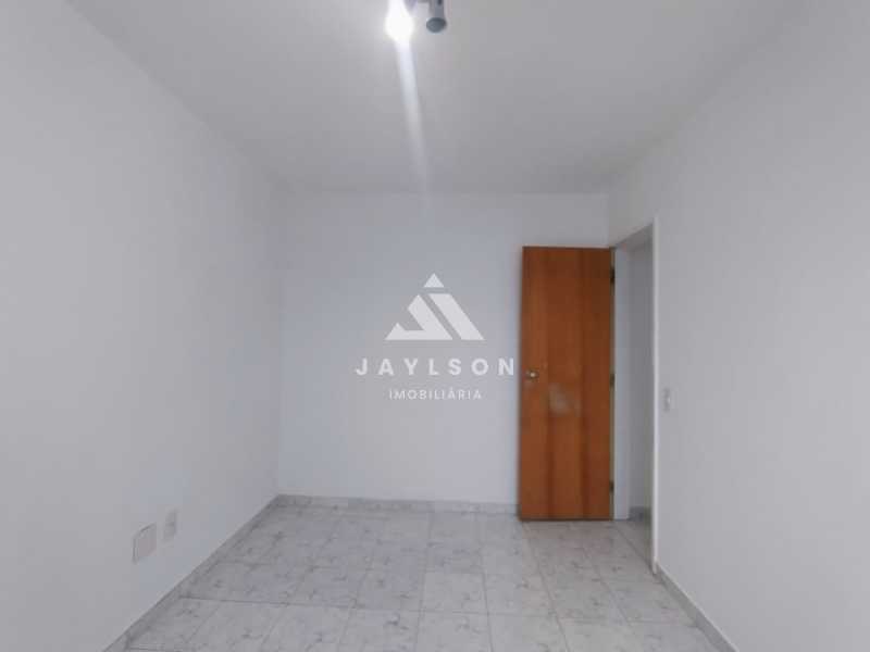 Apartamento à venda com 2 quartos, 66m² - Foto 8