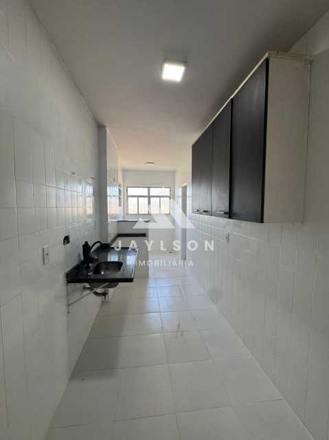Apartamento à venda com 2 quartos, 49m² - Foto 18
