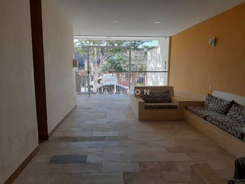 Apartamento à venda com 2 quartos, 52m² - Foto 25