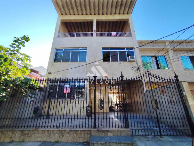 Casa, 4 quartos, 441 m² - Foto 1