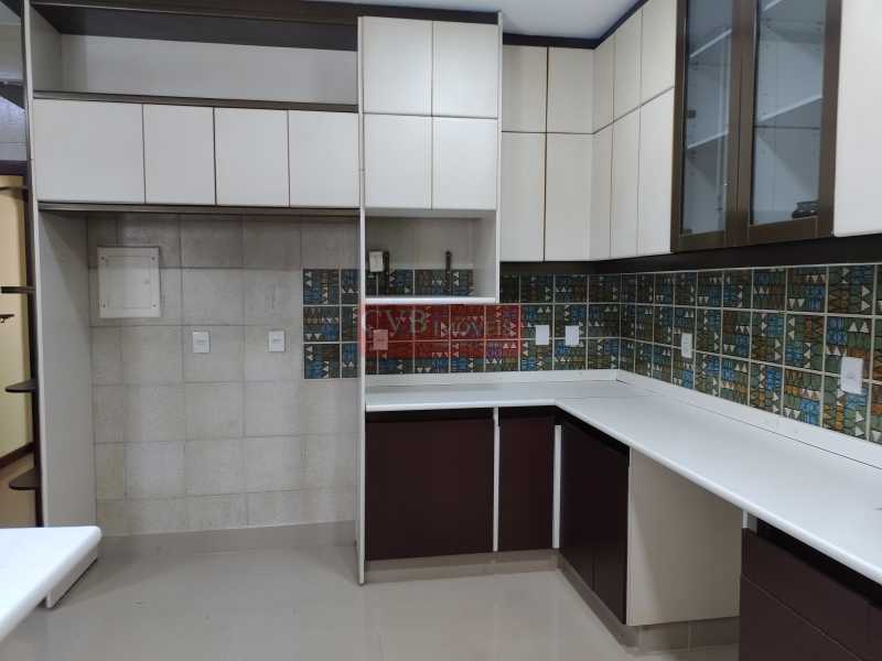 Casa à venda com 3 quartos, 300m² - Foto 12